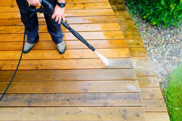 Deck Power Washing in Palm Harbor