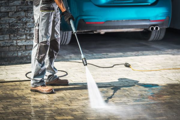 Driveway Pressure Washing in Palm Harbor