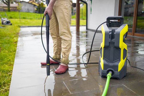 Porch Pressure Washing in Palm Harbor