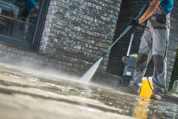 Storefront Pressure Washing in Palm Harbor