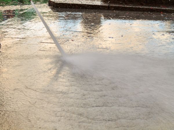 Pavement Cleaning Service in Palm Harbor
