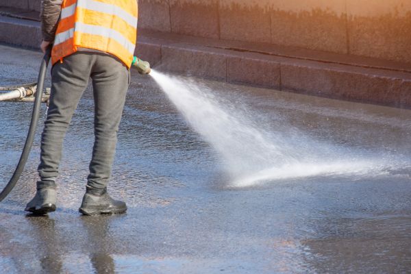 Asphalt Pressure Washing in Palm Harbor