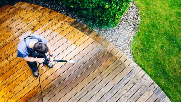 Deck Pressure Cleaning in Palm Harbor