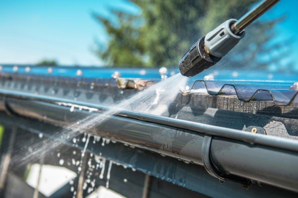 Gutter Jet Washing in Palm Harbor