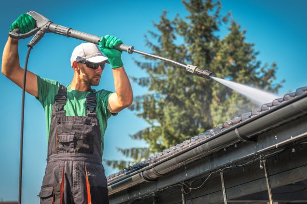 Gutter Jetting in Palm Harbor