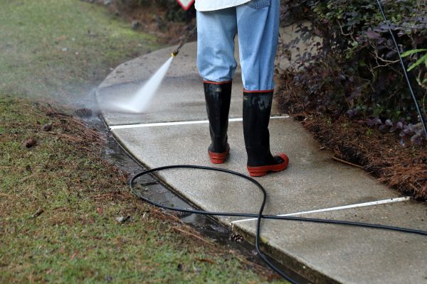 Sidewalk Pressure Cleaning in Palm Harbor