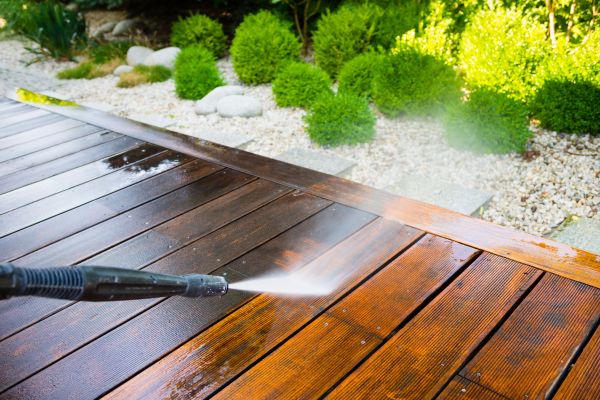 Deck Cleaning in Palm Harbor