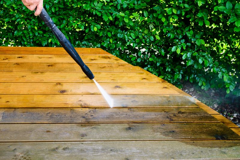 Deck and Fence Power Cleaning